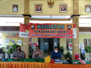 Satbinmas Polresta Sidoarjo Melakukan Penyuluhan Pada Pokdarkamtibmas