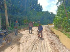 Babin Bersama PD Sinergi Pantau Sasaran Fisik Pembangunan Desa Aleu Kaol