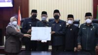 Plt. Wali Kota Bekasi bersama Forkopimda hadiri rapat Paripurna DPRD Kota Bekasi Terkait Rotasi Perangkat AKD DPRD Periode 2022-2024