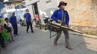 Cegah DBD, DPC Partai NasDem Kecamatan Bekasi Utara Sapa Warga dengan Fogging