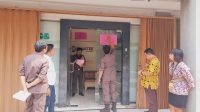 Kejari Jakbar Sita 5 Bidang Tanah dan Bangunan Terkait Kasus Dugaan Korupsi Sebesar Rp.236 Milyar