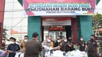 Wakapolres Aceh Timur Hadiri Pemusnahan Barang Bukti di Kejaksaan Negeri Aceh Timur