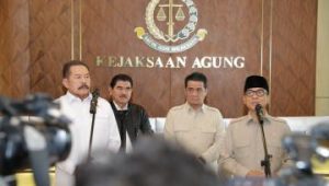 Jaksa Agung Terima Kunjungan Mendes PDT, Bahas Pengelolaan Dana Desa yang Lebih Efektif
