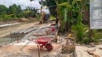 Lanjutan Preservasi Jalan dan Bangunan Pelengkap Jalan Tambak Baru Kelurahan Gunung Tabur Nilai 1.7 milayar lebih Jadi Sorotan