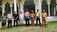 Kapolsek Danau Paris dan PEMDES Lae Balno Gelar Jum’at Bersih di Masjid Baitul Makmur