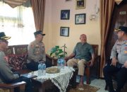 HUT Bhayangkara ke-79, Kapolres Lubuk Linggau Laksanakan Kegiatan Anjangsana di Kediaman Purnawirawan Polri