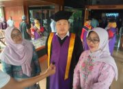 Wali Kota Bekasi dan Kepala Dinas DPPKB Hadir serta Apresiasi Wisuda Sekolah Lansia 2025