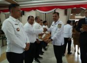 Kepala Desa se-Kabupaten Pakpak Bharat Mengikuti Peresmian Serta Penyerahan Akta Dan SK Koperasi Merah Putih