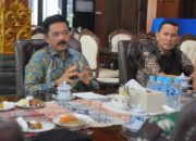 Pangkopassus Anjangsana ke Mantan Panglima TNI Marsekal TNI (Purn) Hadi Tjahjanto