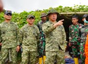 Panglima TNI Tinjau Lokasi Longsor Cisarua