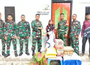 Dansatgas TMMD Ke-127 Kodim 1514/Morotai Berikan Santunan Sembako kepada Warga Desa Mandiri