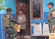 Satgas Pamtas Yonif 763/SBA Bagikan Sargas Kepada Warga Binaan