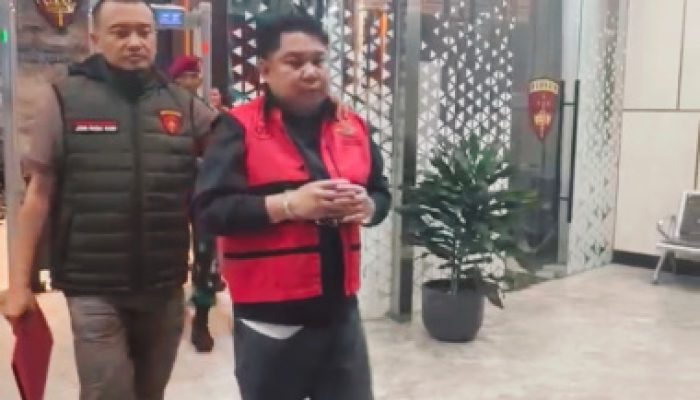 Kejagung Tahan 4 Tersangka Perkara Penyimpangan IUP Tambang Bauksit di Kalimantan Barat