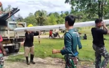 Satgas Pamtas RI-PNG Kewilayahan Yonif 763/SBA Pos Afkrem Bersama Masyarakat Laksanakan Pembangunan Sumur Bor di Kampung Afkrem