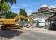 Masjid Jami Tolitoli Rubuhkan Bangunan tempat Wudhu Lama, Pembangunan Fasilitas Baru Bergantung Sumbangan Jamaah