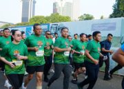 Meriahkan HUT ke-65 Kostrad, Kasad Lari Bersama 10 Ribu Peserta