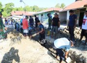 Semangat Kebersamaan Satgas TMMD ke-129 Kodim 1505/Tidore dan Warga Terus Menggelora di Lokasi Pembangunan Drainase