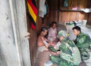 TNI Hadir untuk Rakyat: Satgas Yonif 645/GTY Gelar Layanan Kesehatan Door-to-Door di Desa Ampera