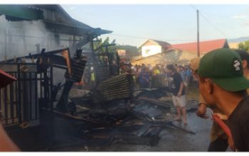 Kebakaran Hanguskan Dua Rumah Panggung di Tolitoli, Api Berhasil Dipadamkan Setelah Beberapa Jam