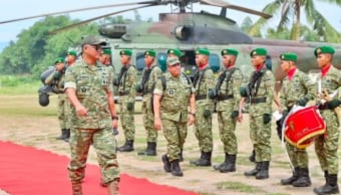 Wapang TNI Tinjau Kesiapan Yonif TP di Sumatera Utara