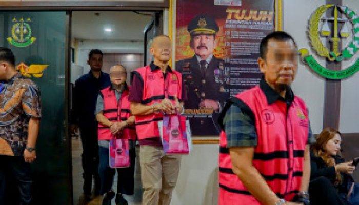 Kejari Jakpus Terima Pelimpahan 6 Tersangka Kasus Dugaan Korupsi Tata Kelola Minyak Mentah Pertamina